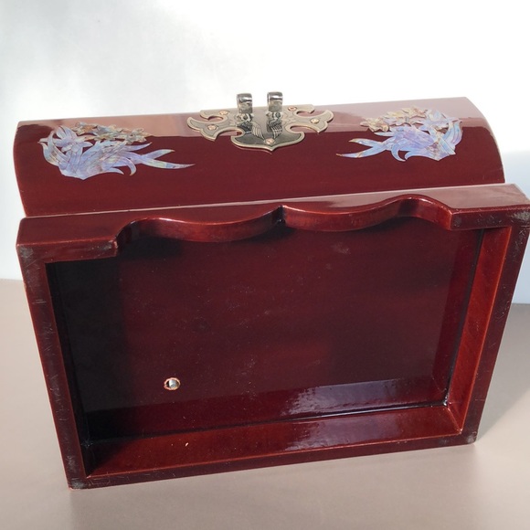 🎉HP🎉 VNTG Jewelry Box MOP Inlaid Birds and Flowers. - Picture 11 of 11
